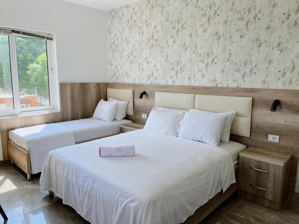 Guest House Koliqi - Hotel & Apartments Ulcinj Exterior foto