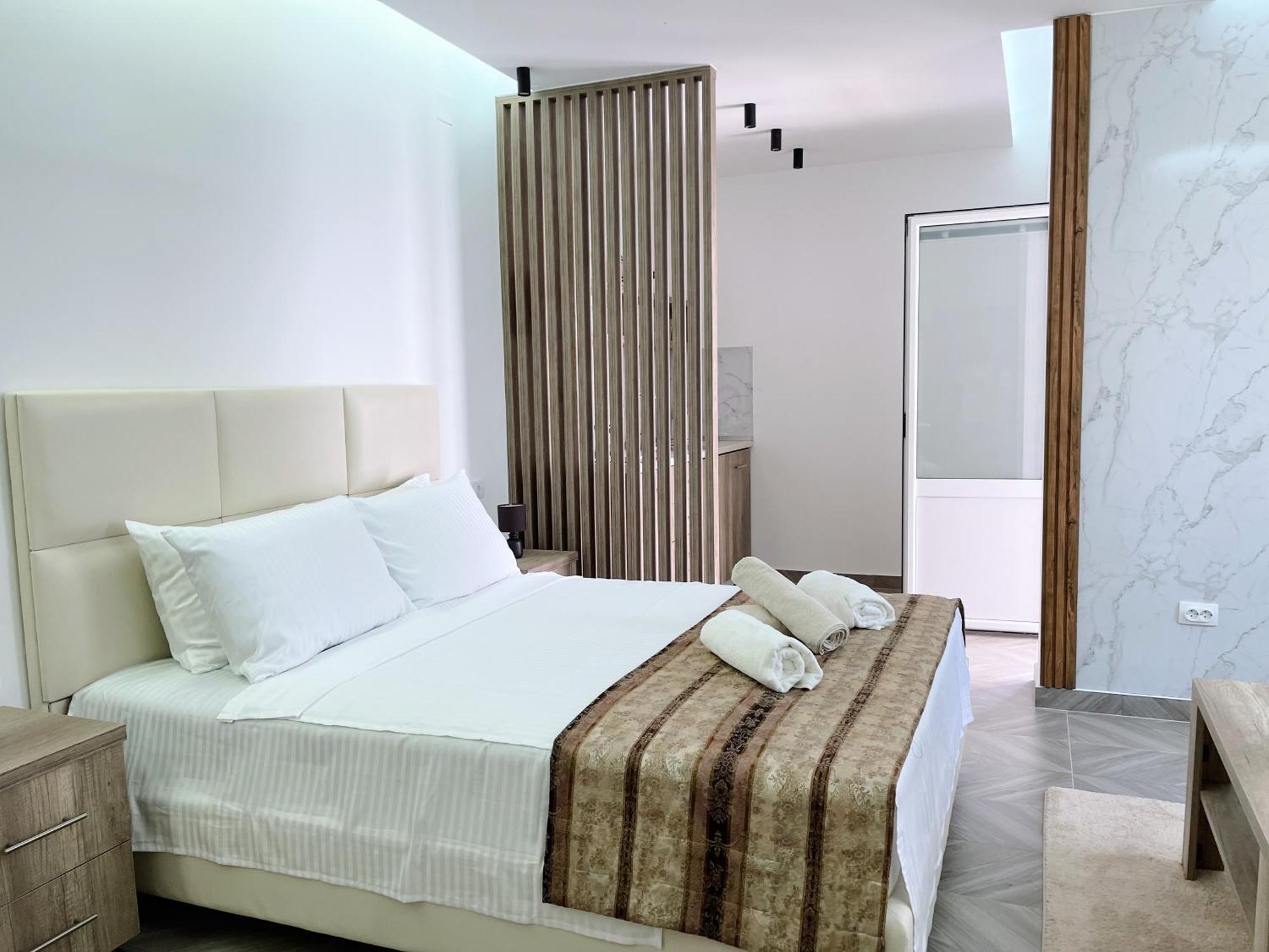 Guest House Koliqi - Hotel & Apartments Ulcinj Exterior foto
